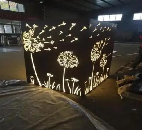 靖远耐候钢灯箱